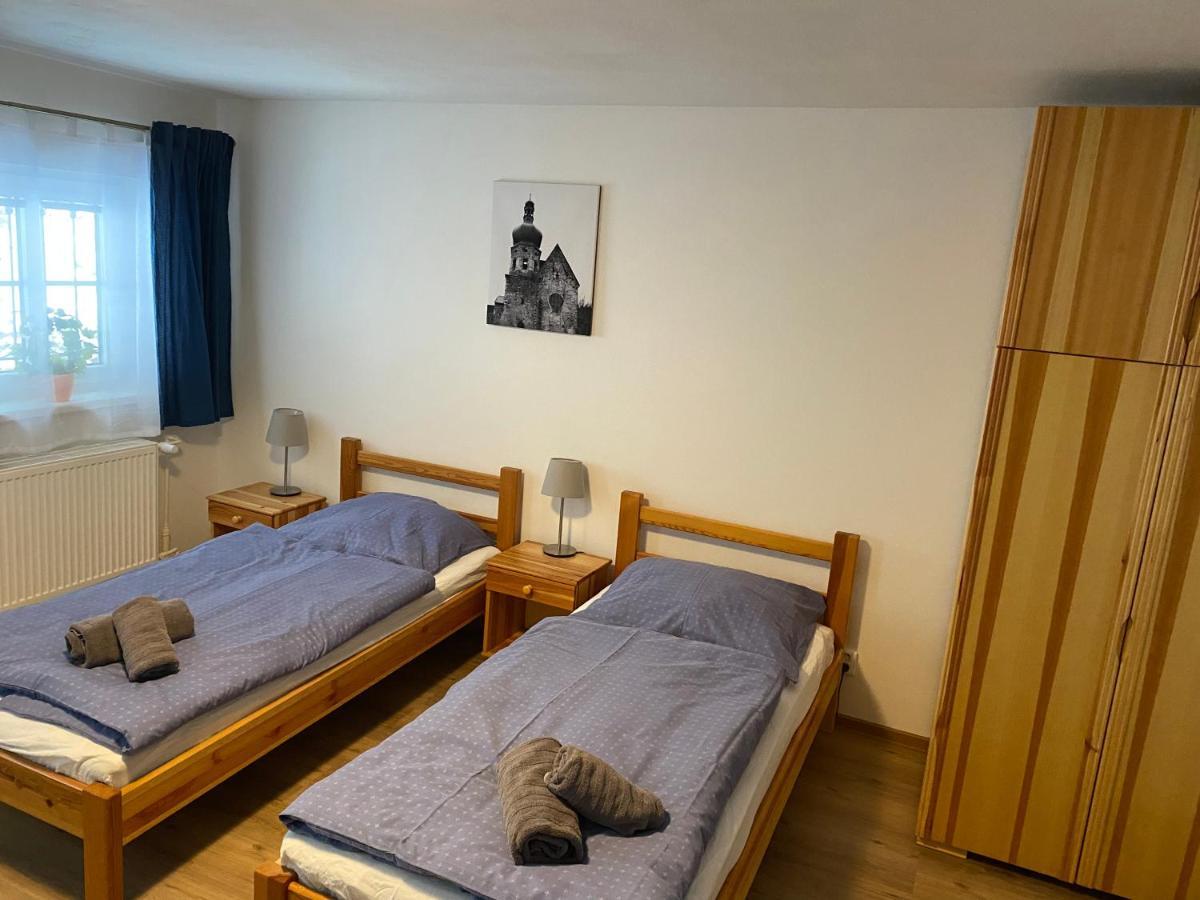 Usedlost Pivonka Mnichov Exteriör bild